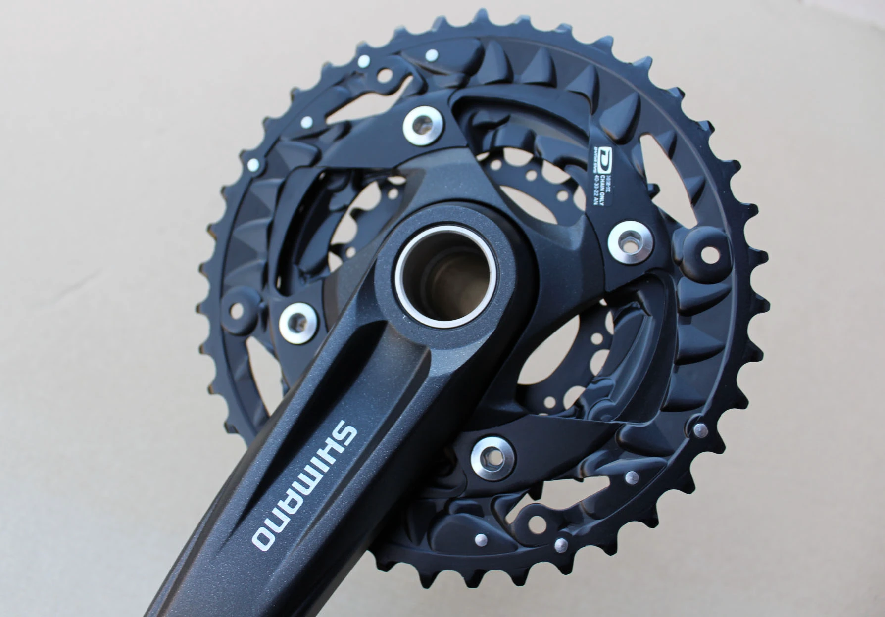 3. Shimano FC-MT500 10-viteze 40/30/22 - 175mm angrenaj MTB, Trekking