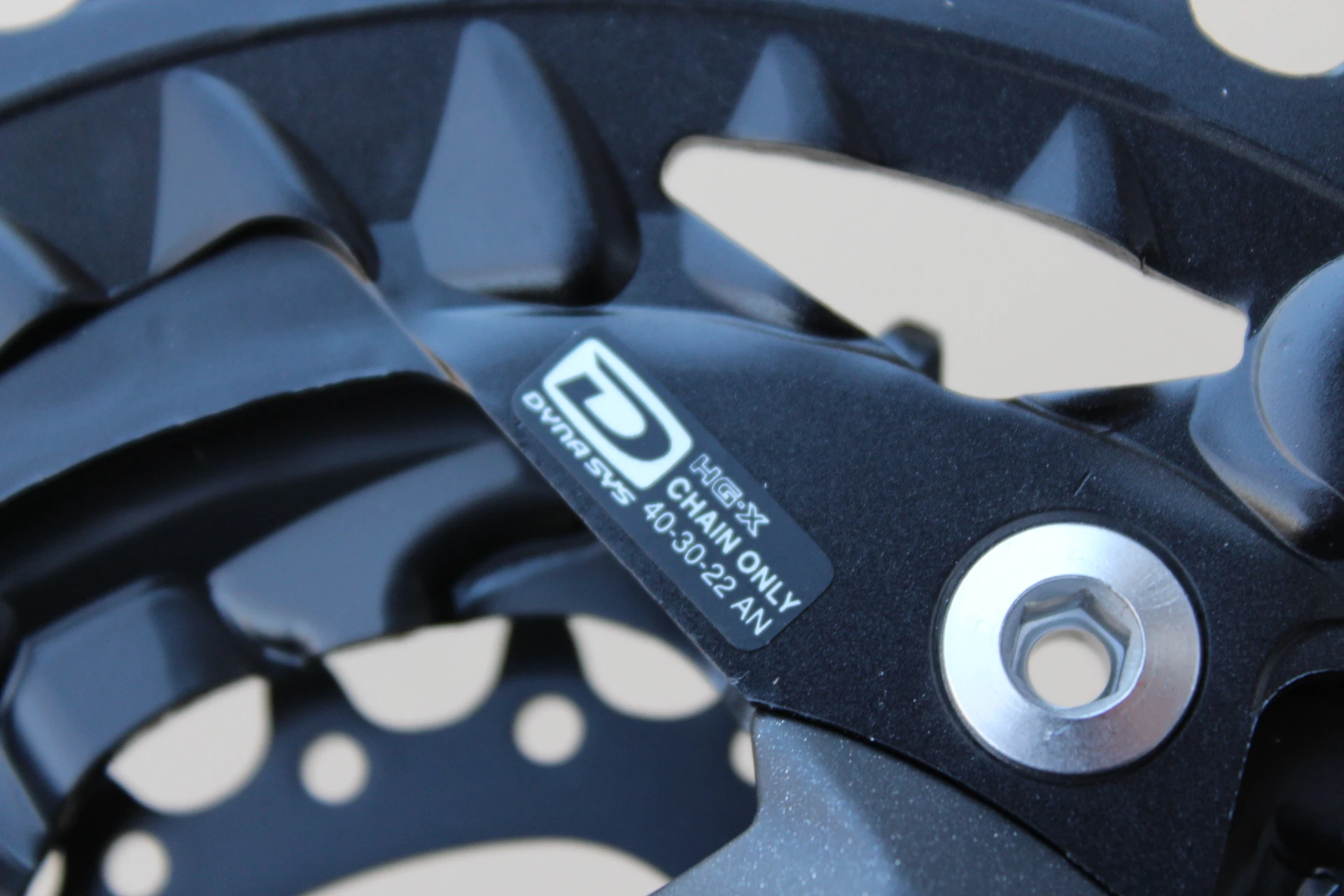 6. Shimano FC-MT500 10-viteze 40/30/22 - 175mm angrenaj MTB, Trekking