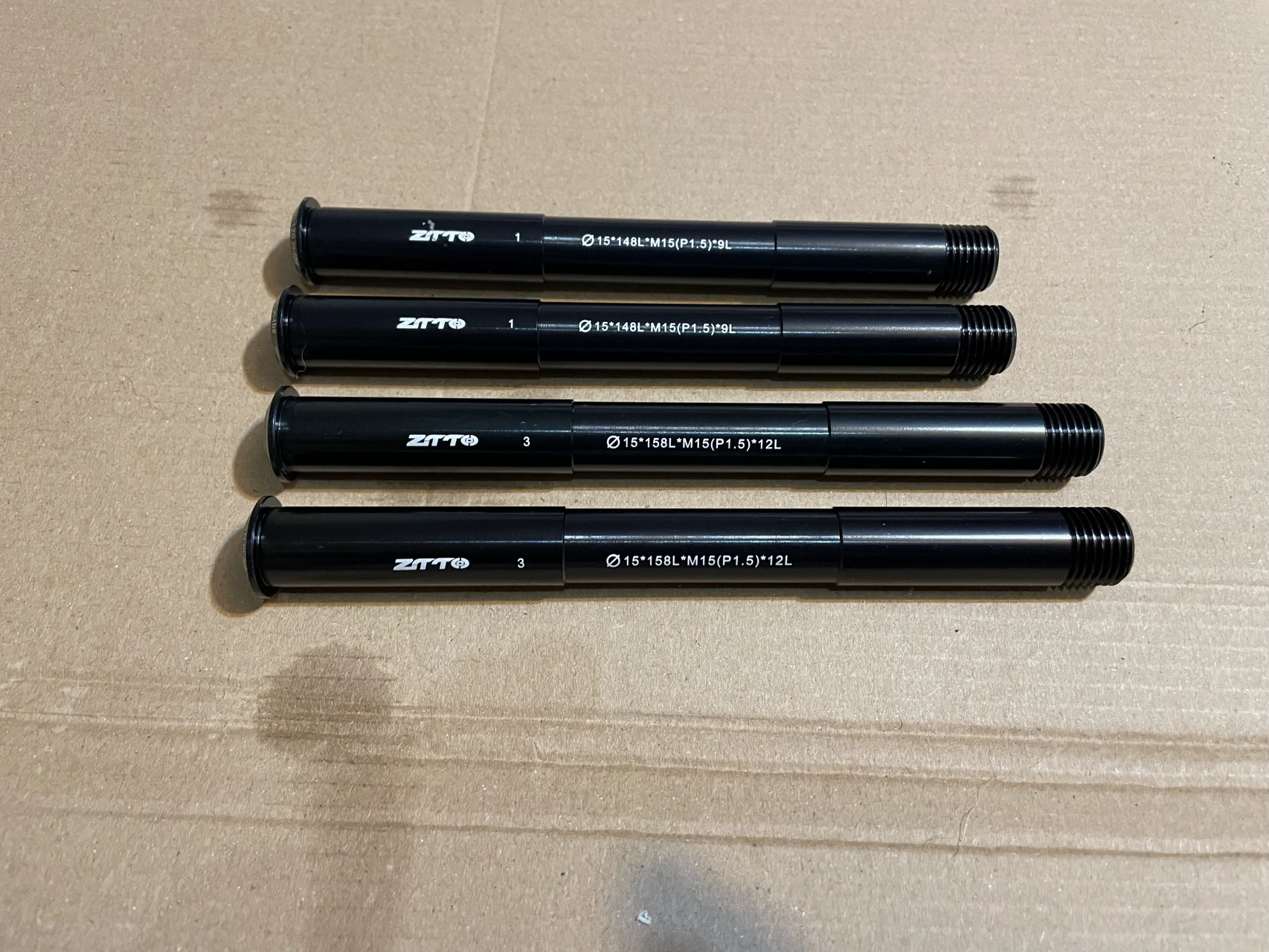 1. Ax furca Rock Shox, boost 15x110 sau 15x100