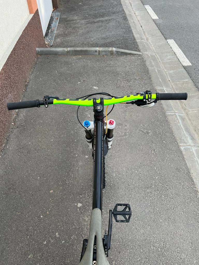 1. Bicicleta Dartmoor Hornet 26"