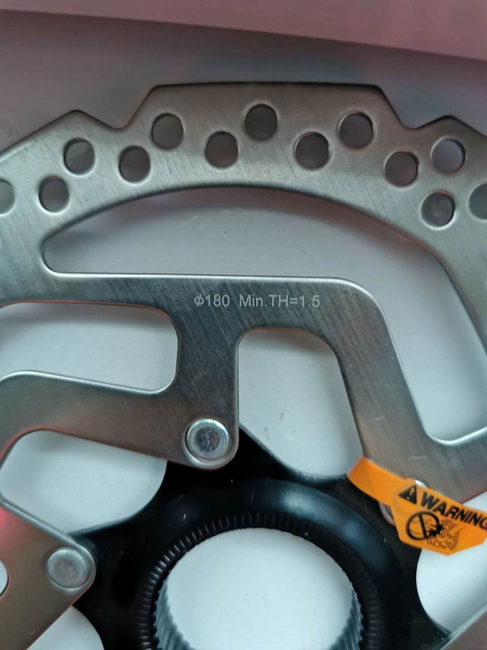 1. Disc Shimano sm rt-20 M 180 mm