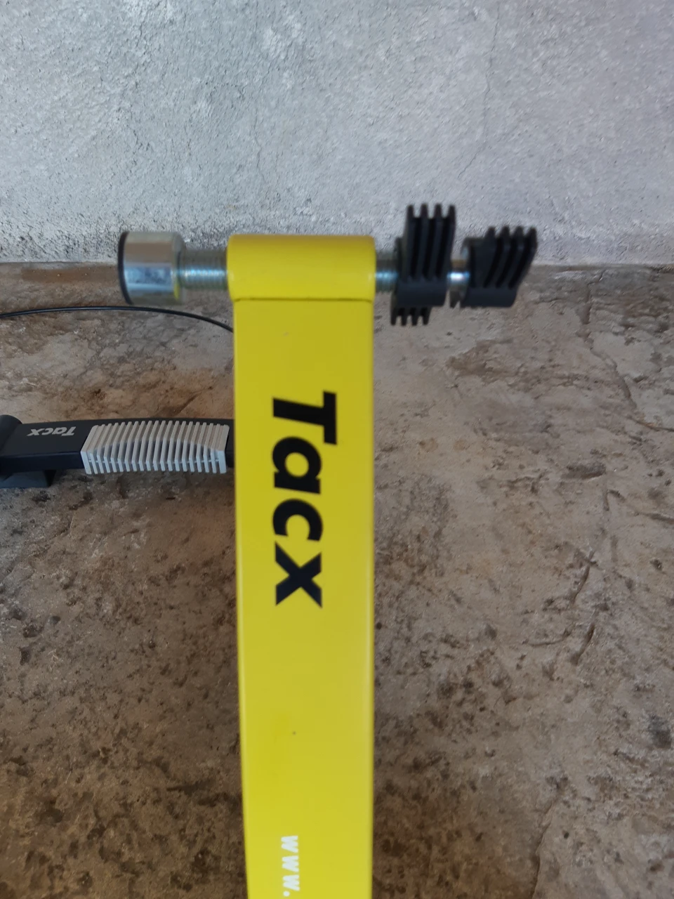 5. Trainer Tacx