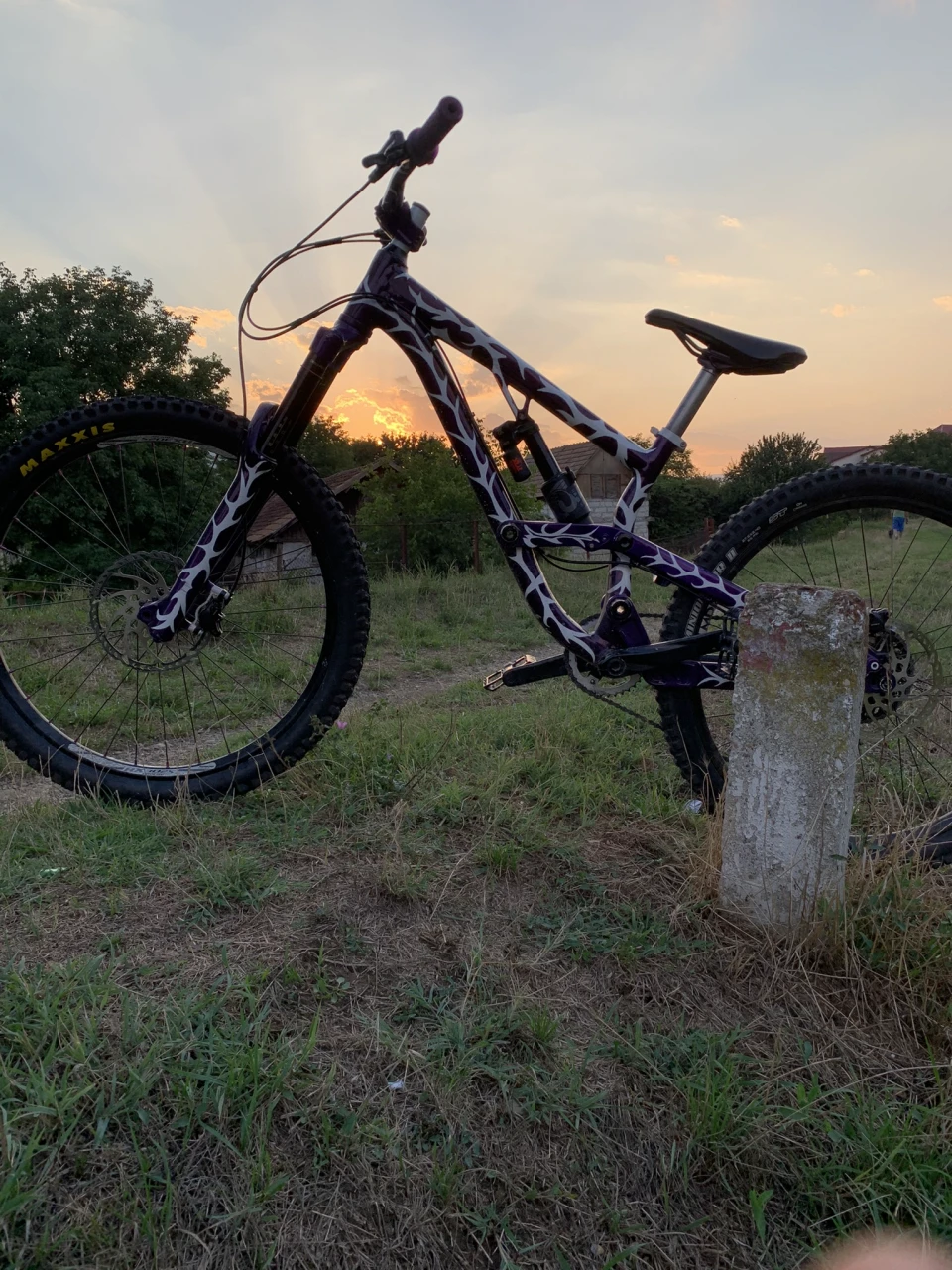 1. Scott Voltage FR720 2017 custom build, custom paint