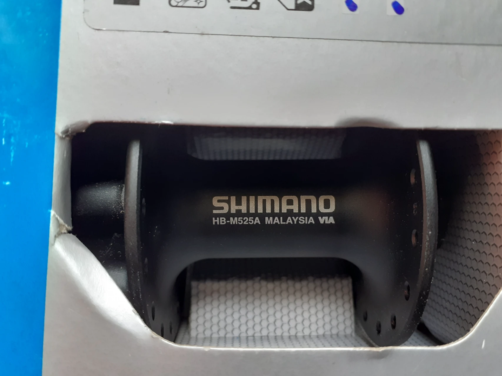 1. Butuc fata shimano deore HB M525A