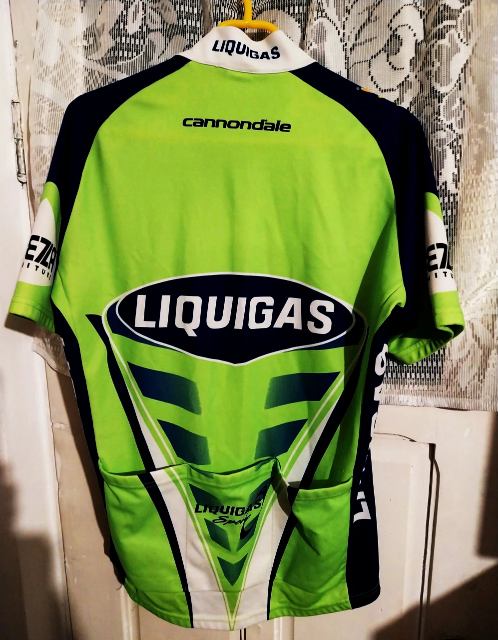 1. Tricou ciclism LIQUIGAS, marime L