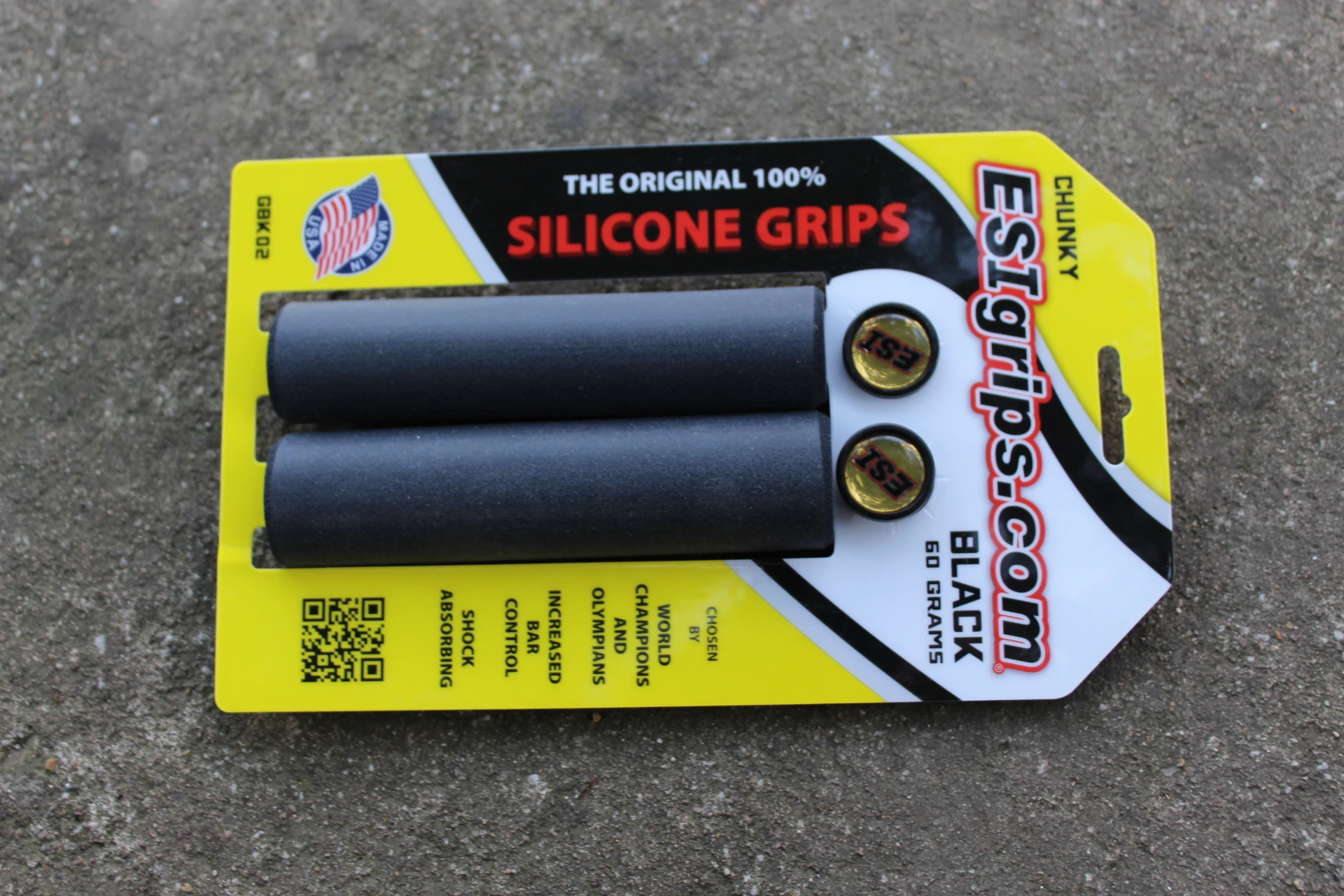 1. ESI Chunky silicone grips - negru