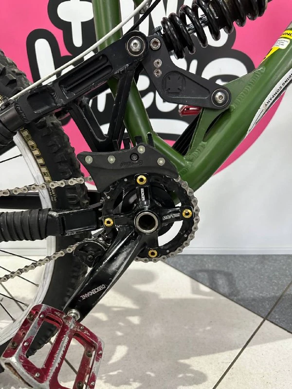 1. Da Bomb Dirt Bomb Downhill / Freeride Custom 26"