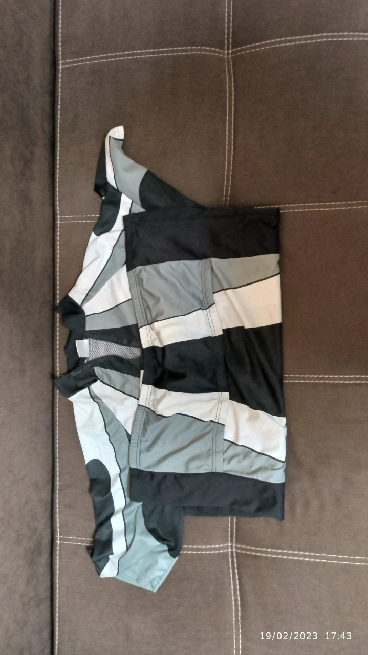 5. Tricou mânecă scurtă XXL
