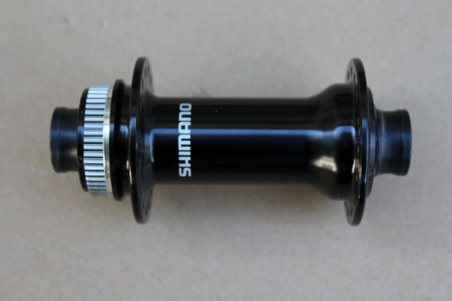 8. Shimano HB-MT410-B Boost Center-Lock butuc fata 15x110mm 32h