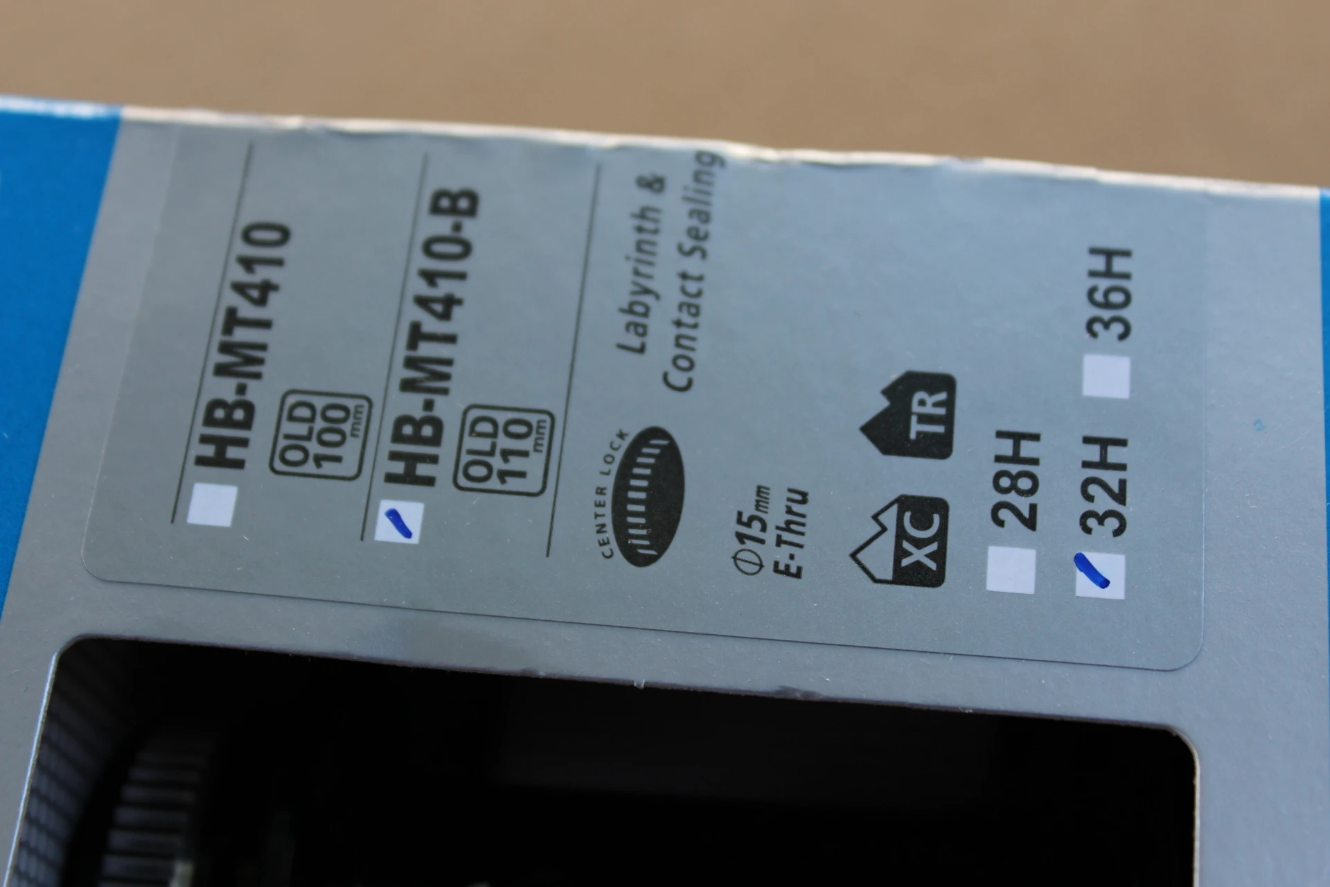 2. Shimano HB-MT410-B Boost Center-Lock butuc fata 15x110mm 32h