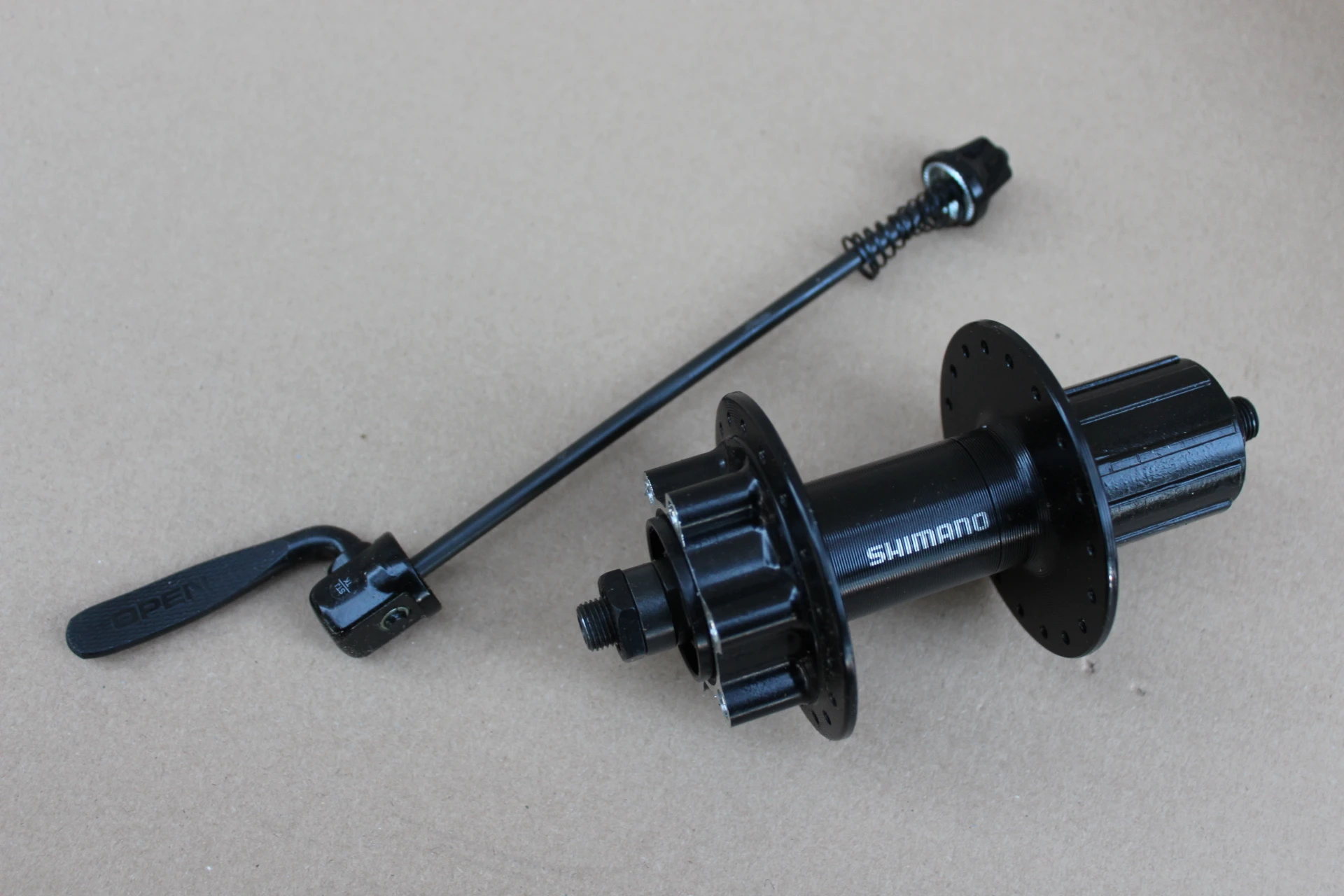 1. Shimano TOURNEY FH-TX506 + QR - 36gauri