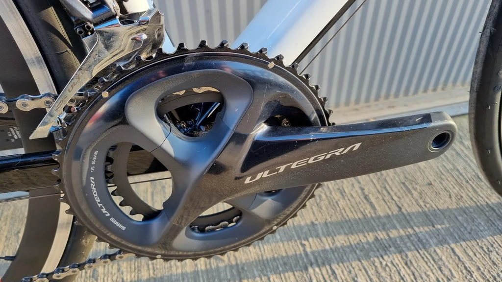 4. Van Rysel EDR AF Ultegra R8000 2x11speed 53,5cm L Fulcrum