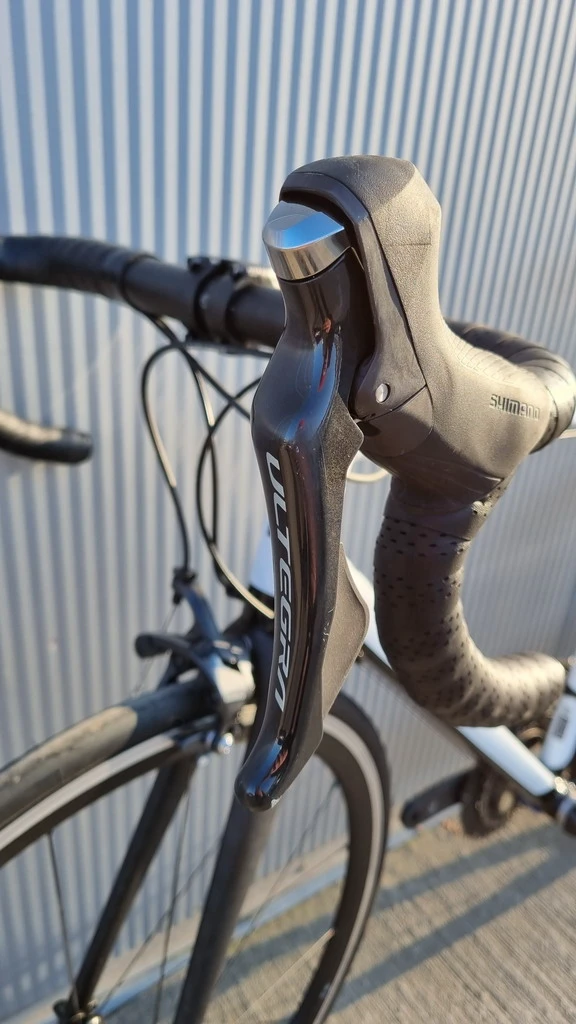 8. Van Rysel EDR AF Ultegra R8000 2x11speed 53,5cm L Fulcrum