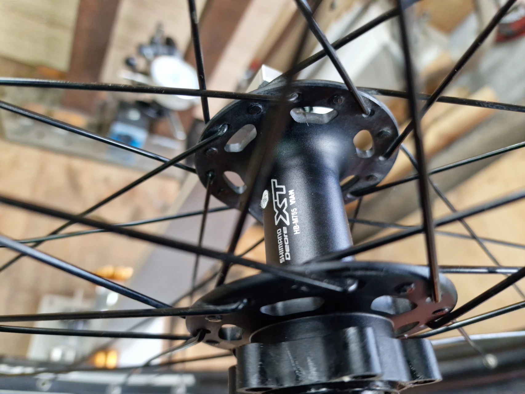 1. Roata 26 shimano xt