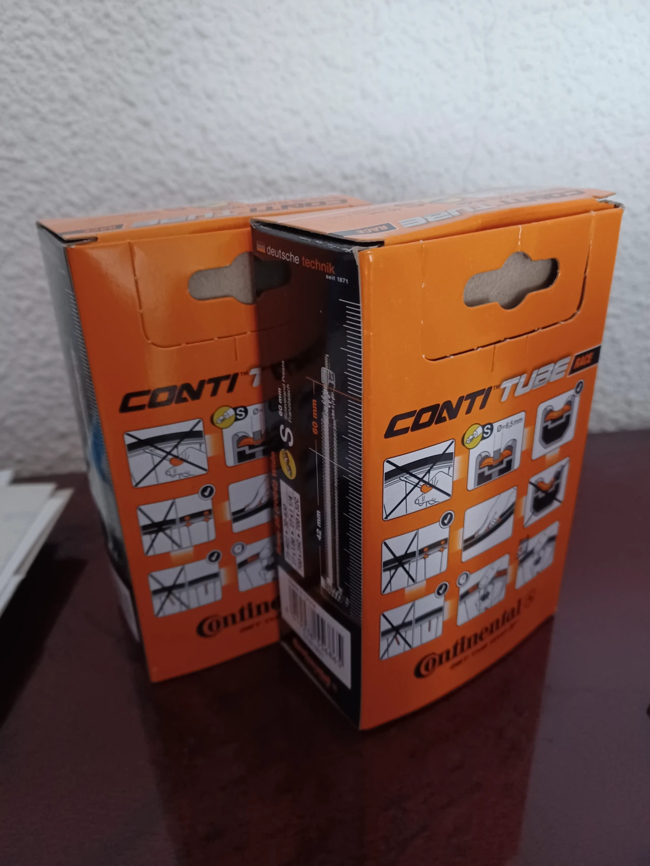 1. Schwalbe/ChaoYang 700x32/35C