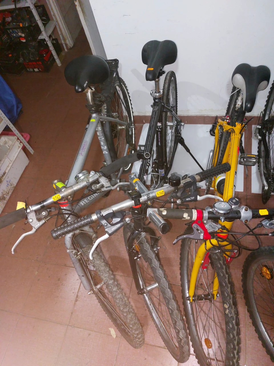 1. Biciclete de aluminiu folosite de 26 inchi , verificate usoare 7-10 kg