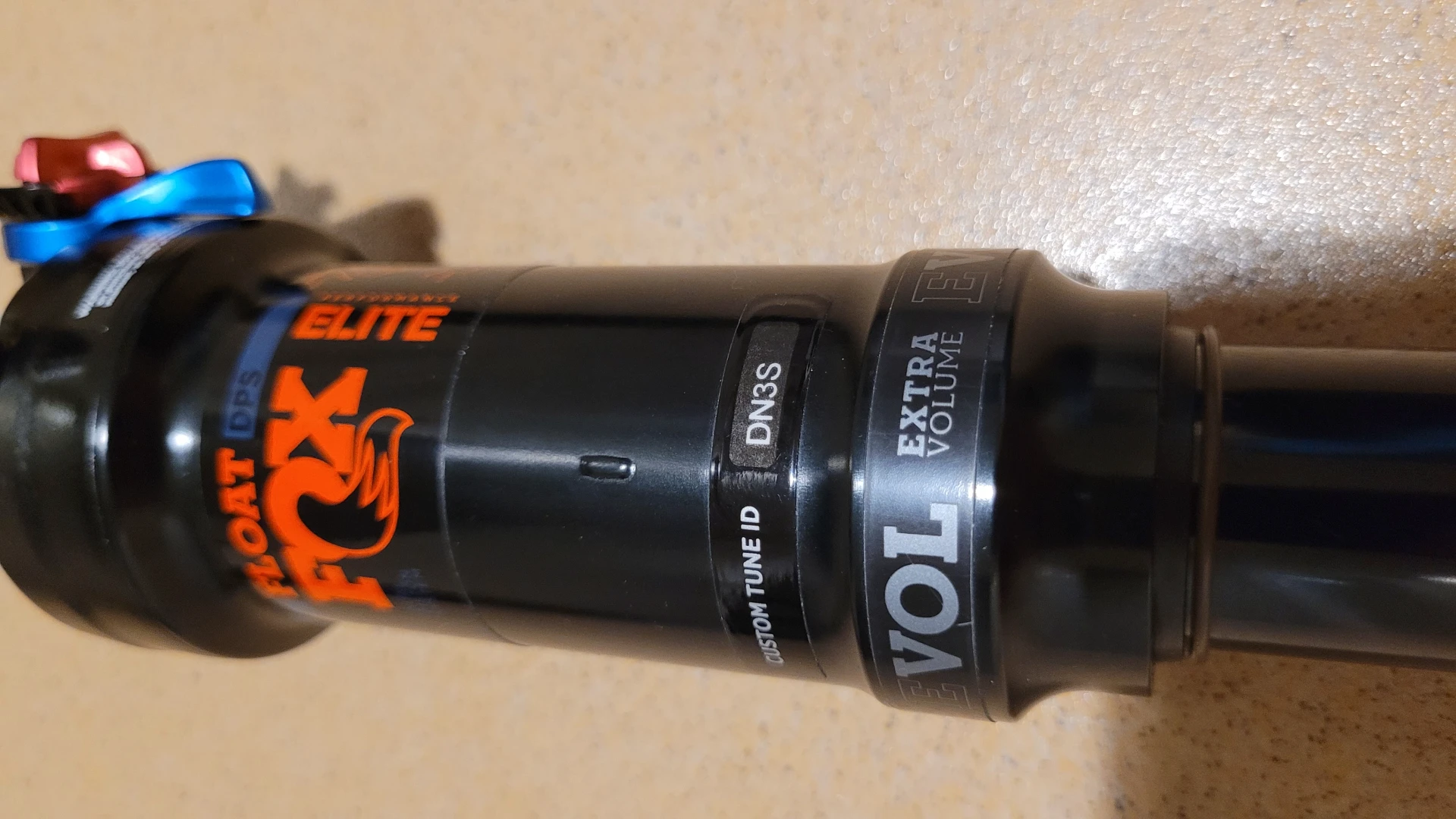 1. 2019 FOX DPS Performance Elite Series FLOAT