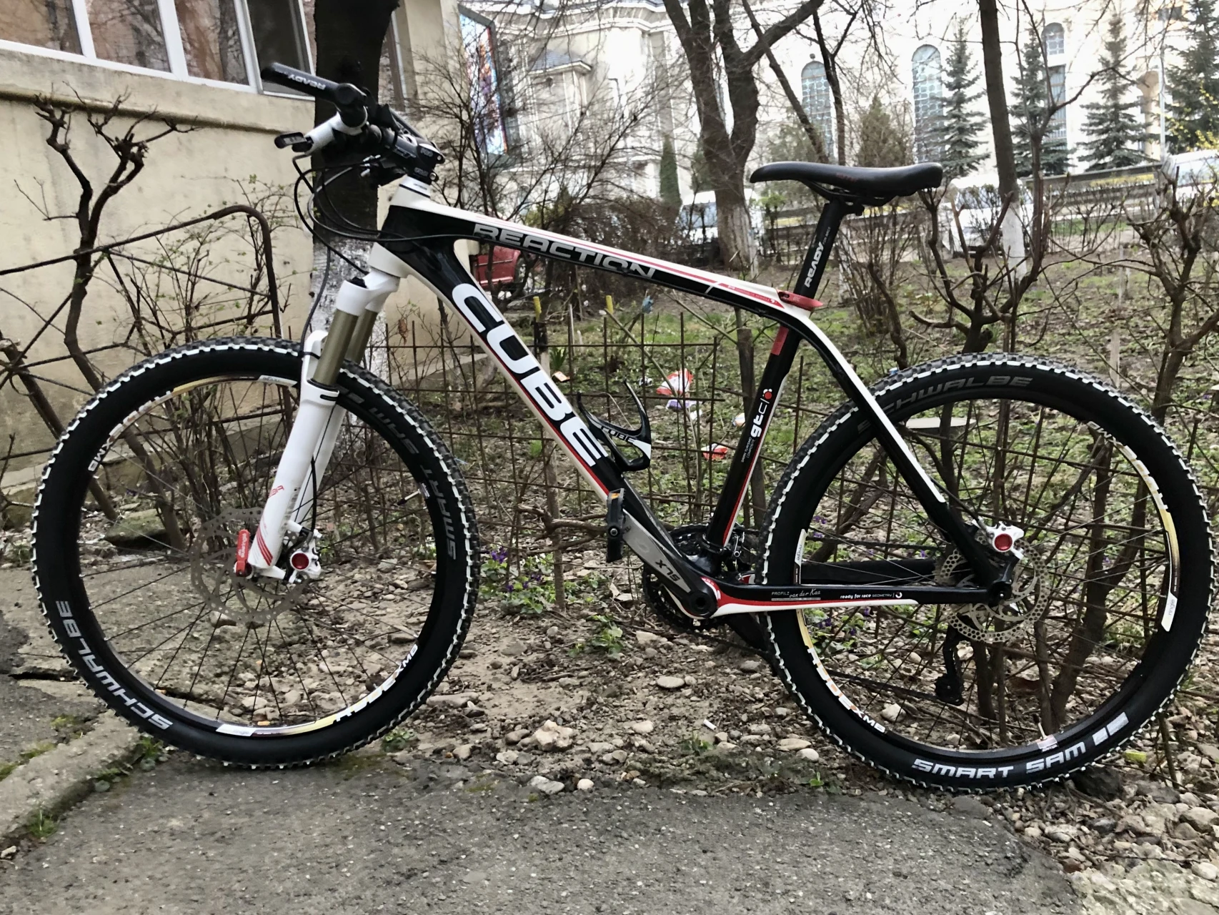 1. Bicicleta Cube carbon Gtc 26”