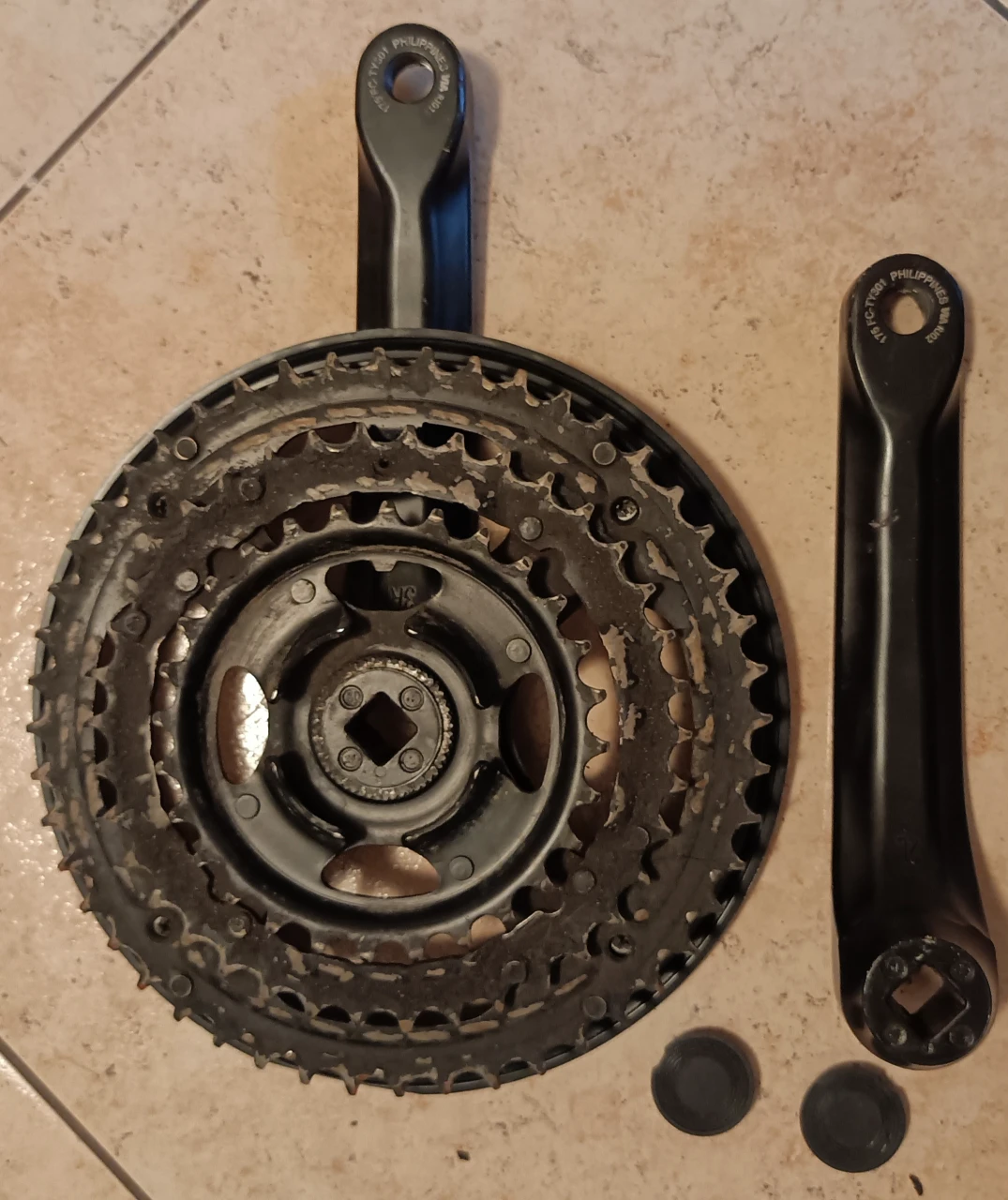 2. Angrenaj Shimano FC-TY301