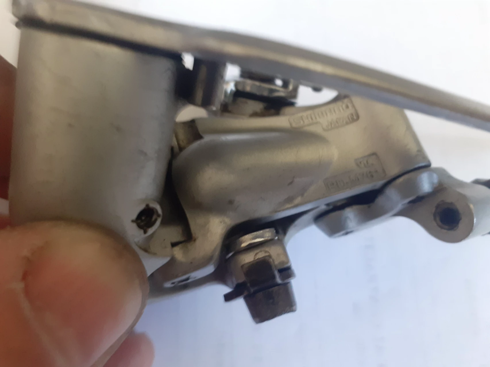 1. Shimbator shimano RD M761