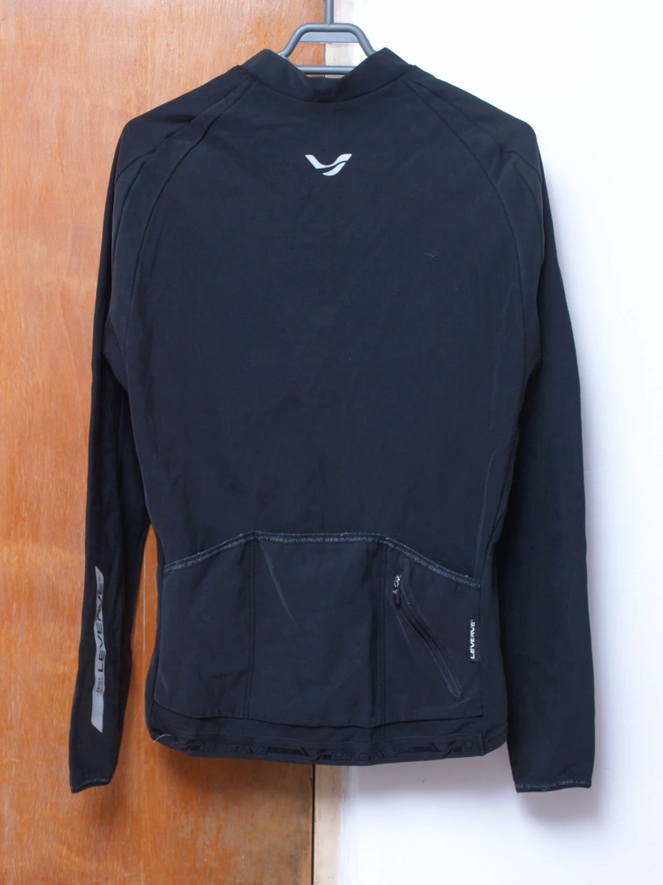 4. Bluza Leverve L