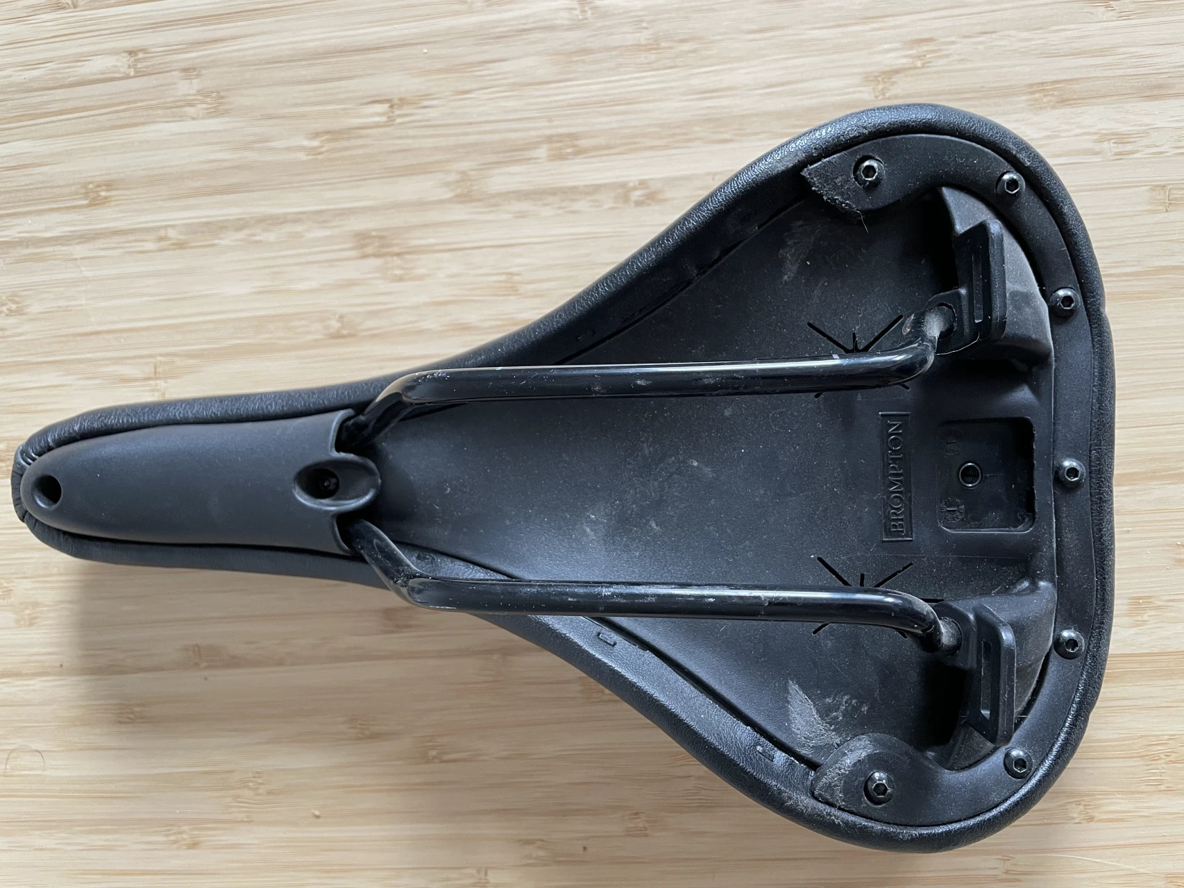 1. Śa Brompton