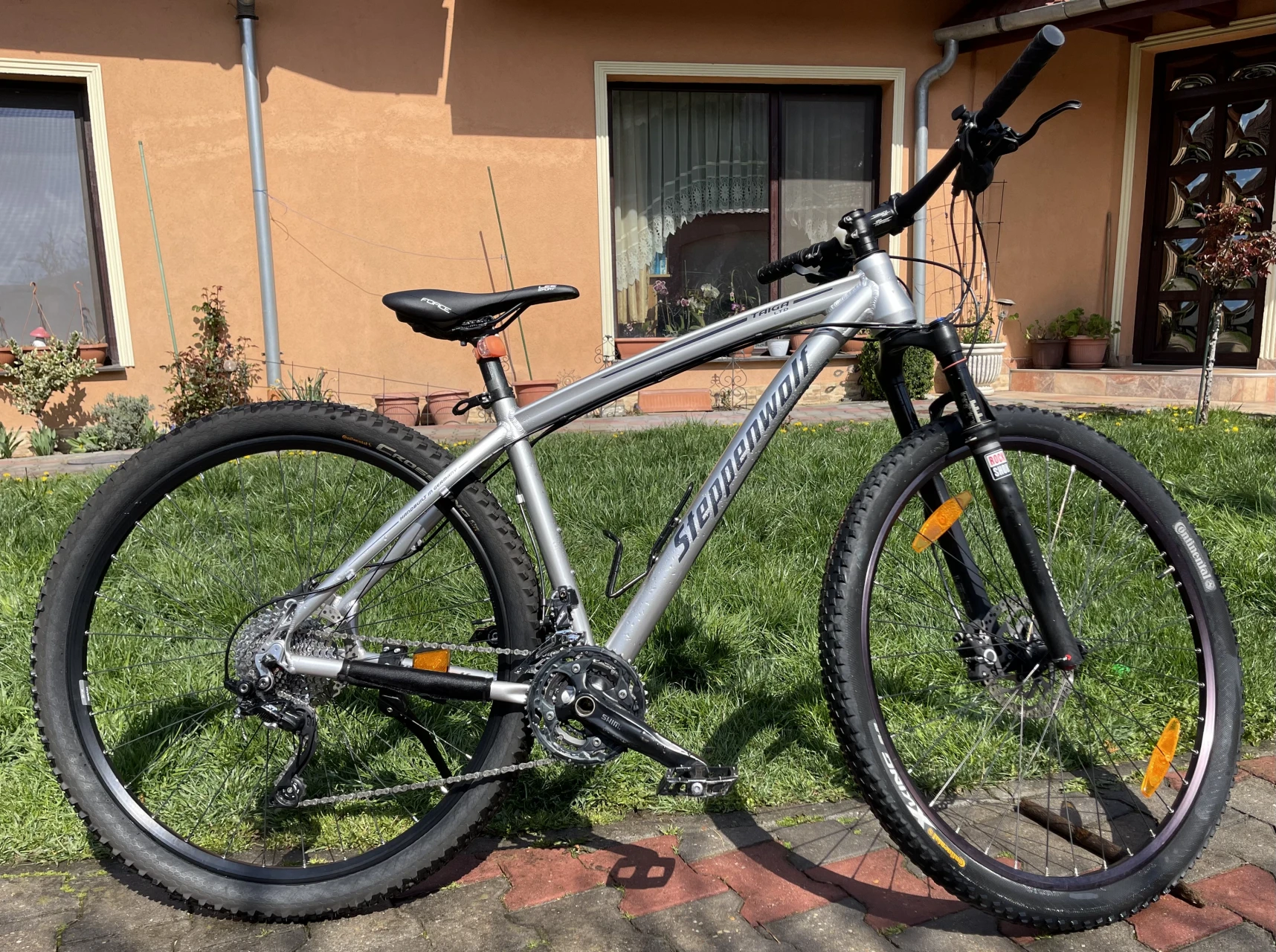 1. Vand bicicleta SteppenWolf Taiga.