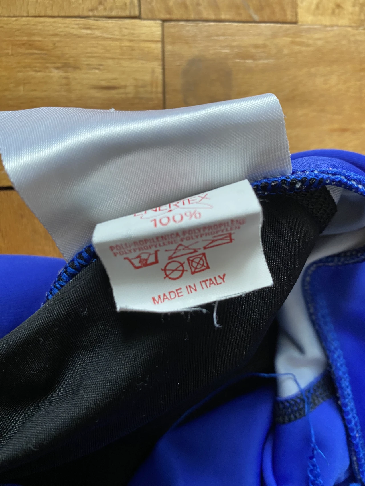 1. Bluza Swix Mărimea M