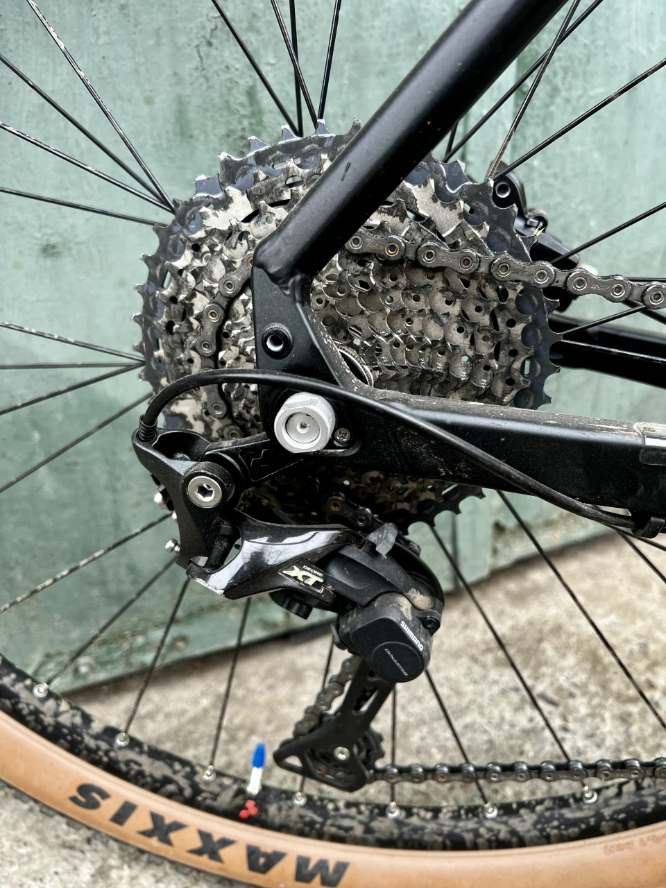 1. Bicicleta Cube Reaction Pro29