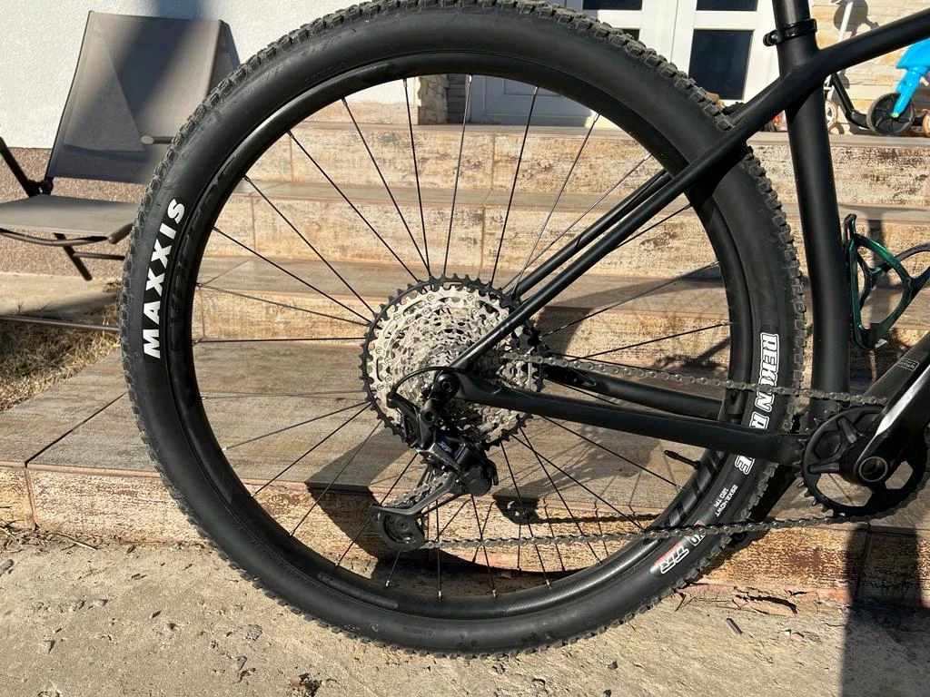 1. Vand bicicleta S Works Epic HT 2020