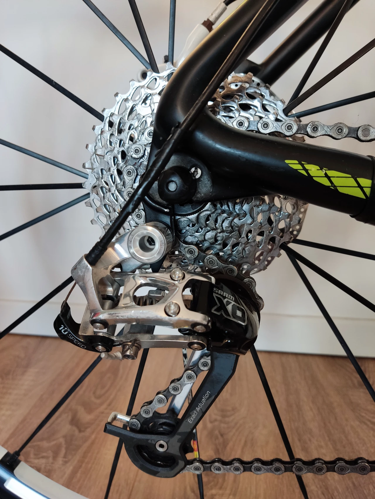 1. Merida BIG 9, cadru carbon M, roti 29 Mavic SLR, sram XO