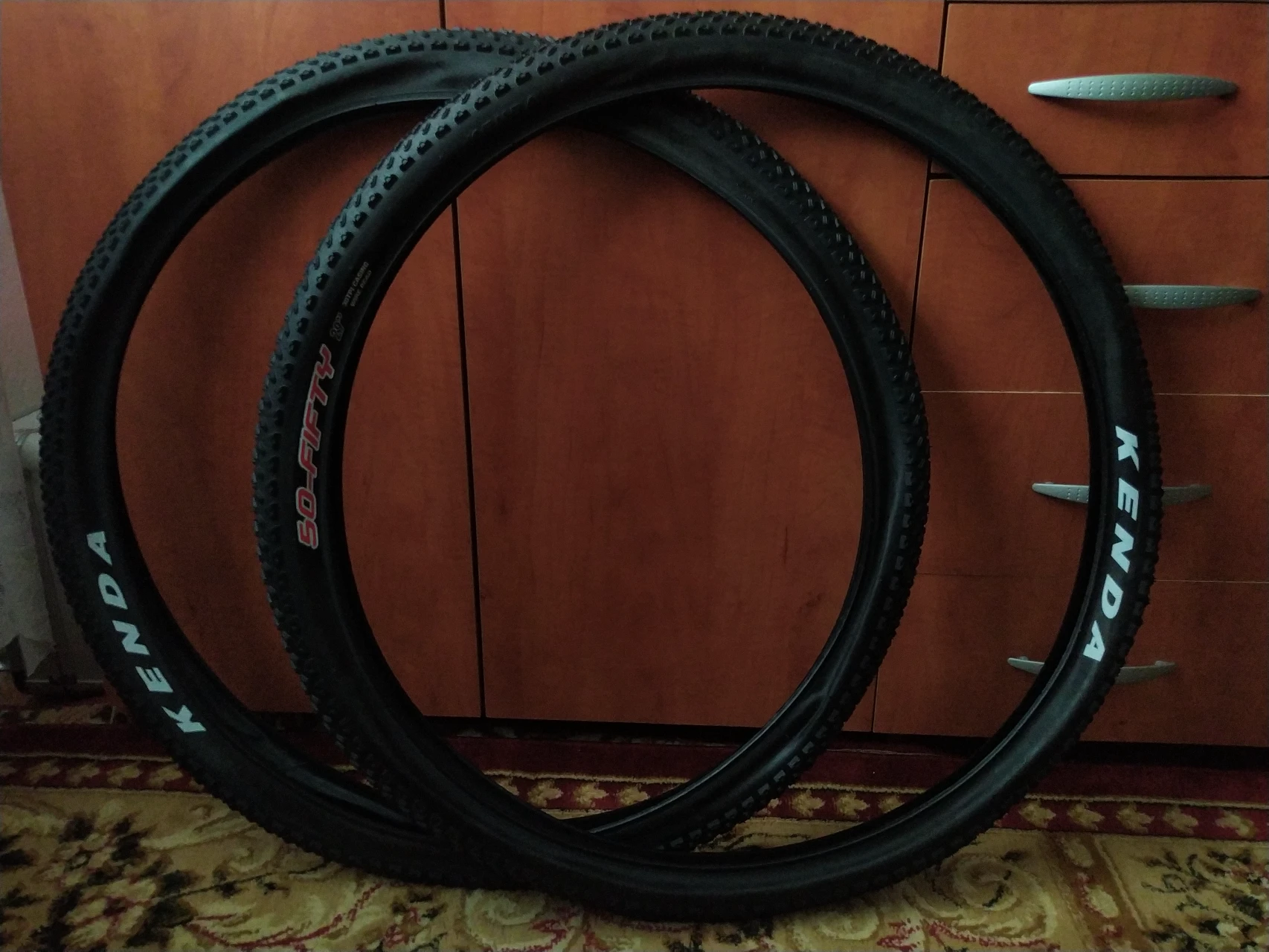 1. 29x2.10 Kenda 50-Fifty
