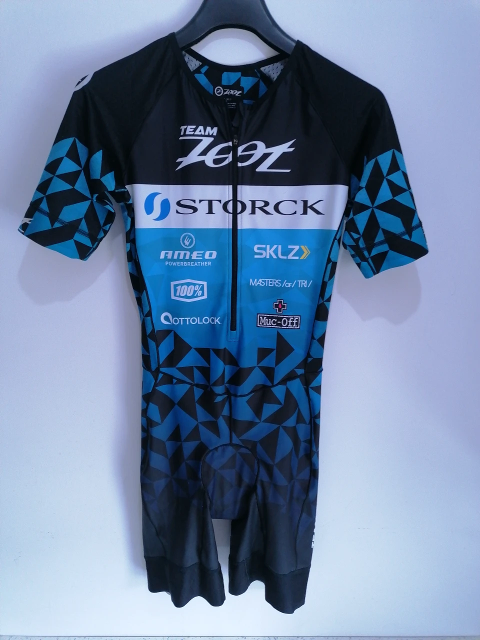 1. Zoot Aero Team Trisuit size L