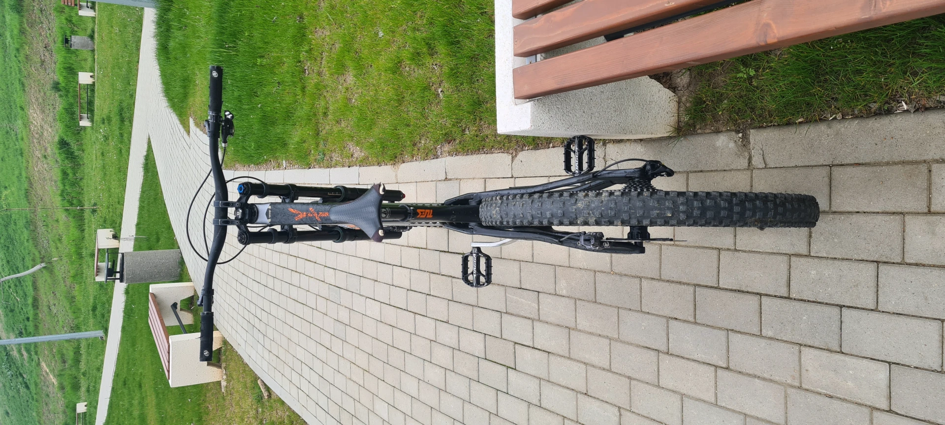 1. YT Tues cf pro race