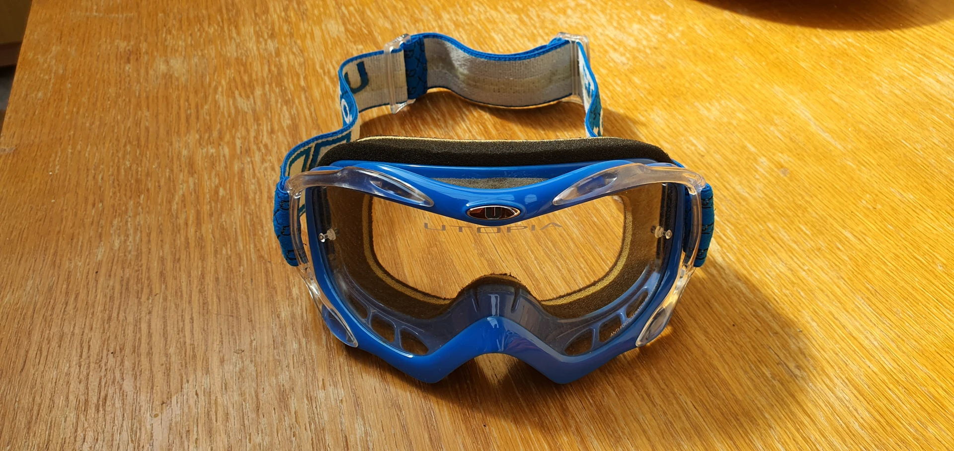1. Ochelari Goggles Utopia