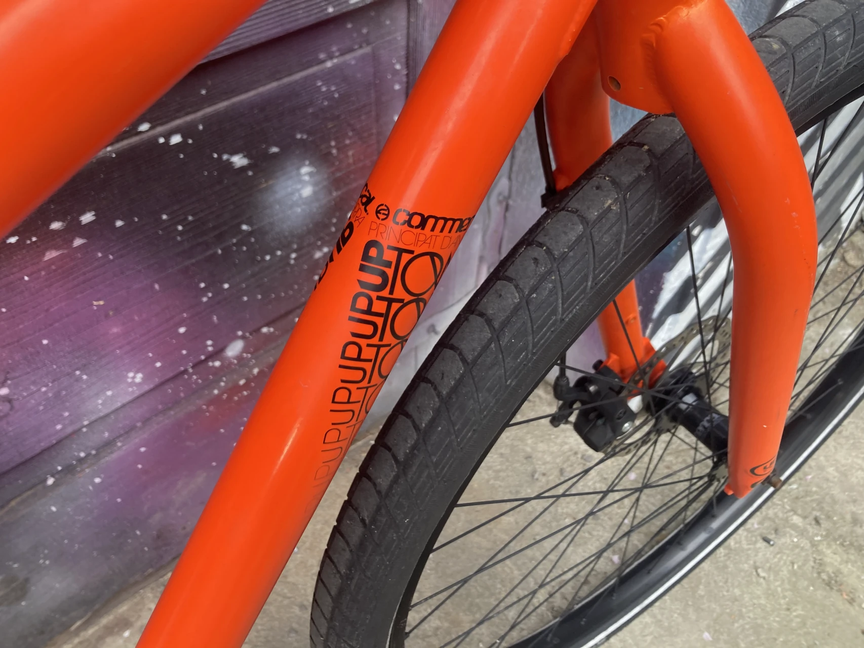 1. Commencal uptown crmo