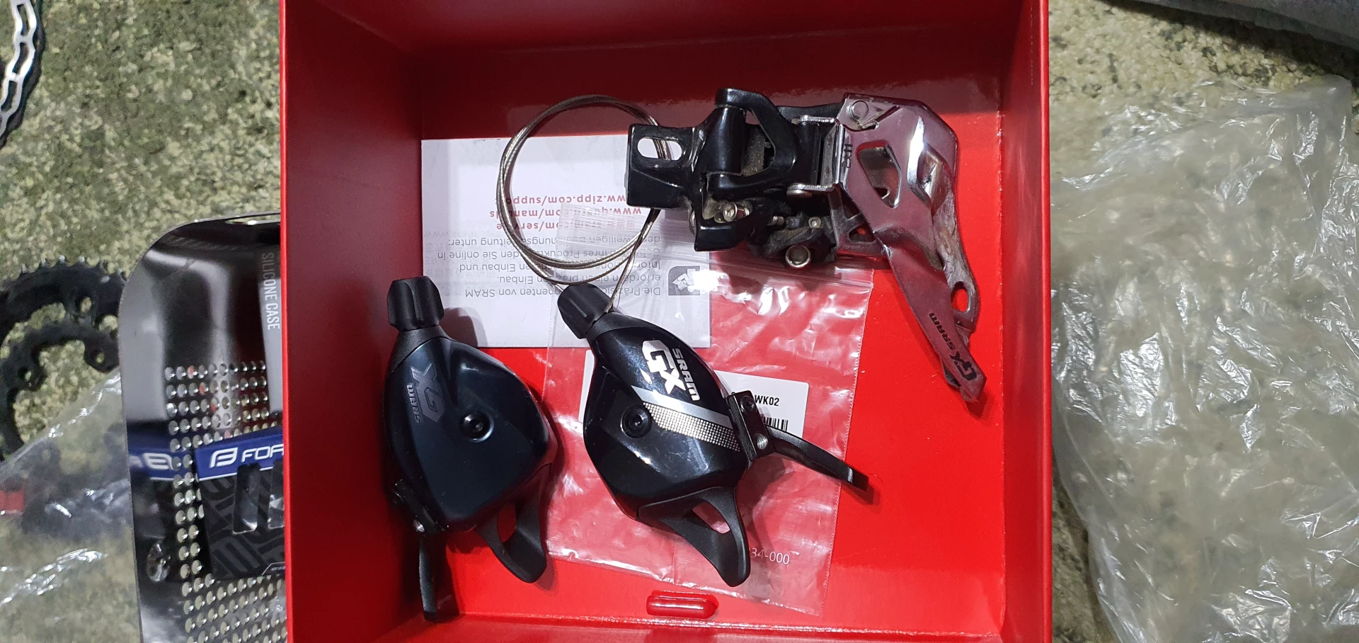 2. Manete schimbator sram gx 2x11V