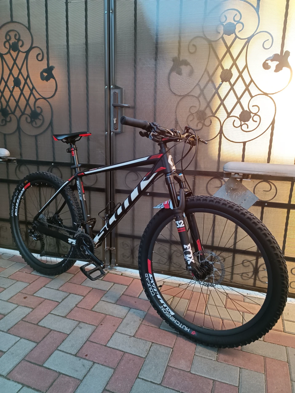 4. Bicicleta Scott 27.5 FOX, XT, SLX