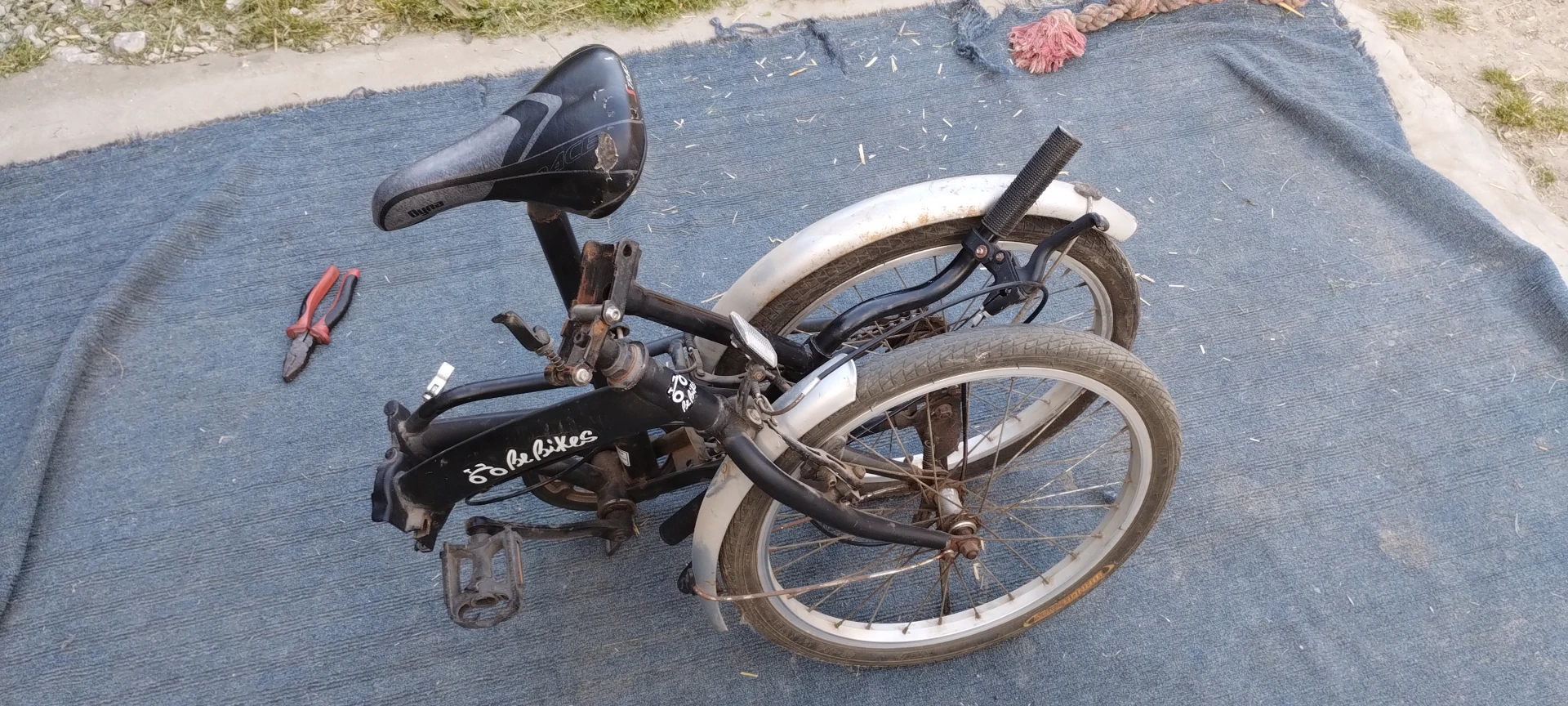 1. Bicicleta pliabila 20 inch