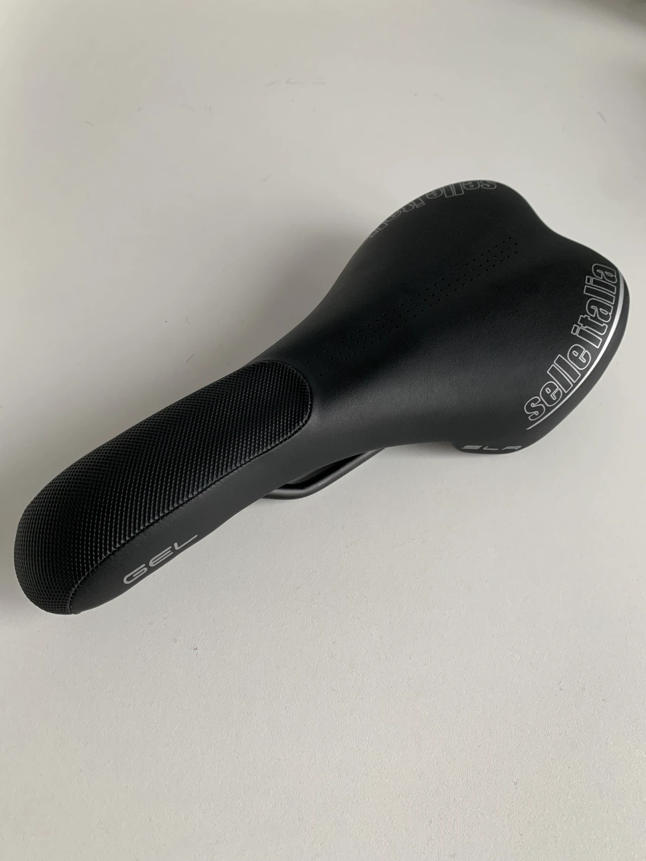 8. Sa Selle Italia SRL Tri Gel - Carbon/Manganese - 252 grame