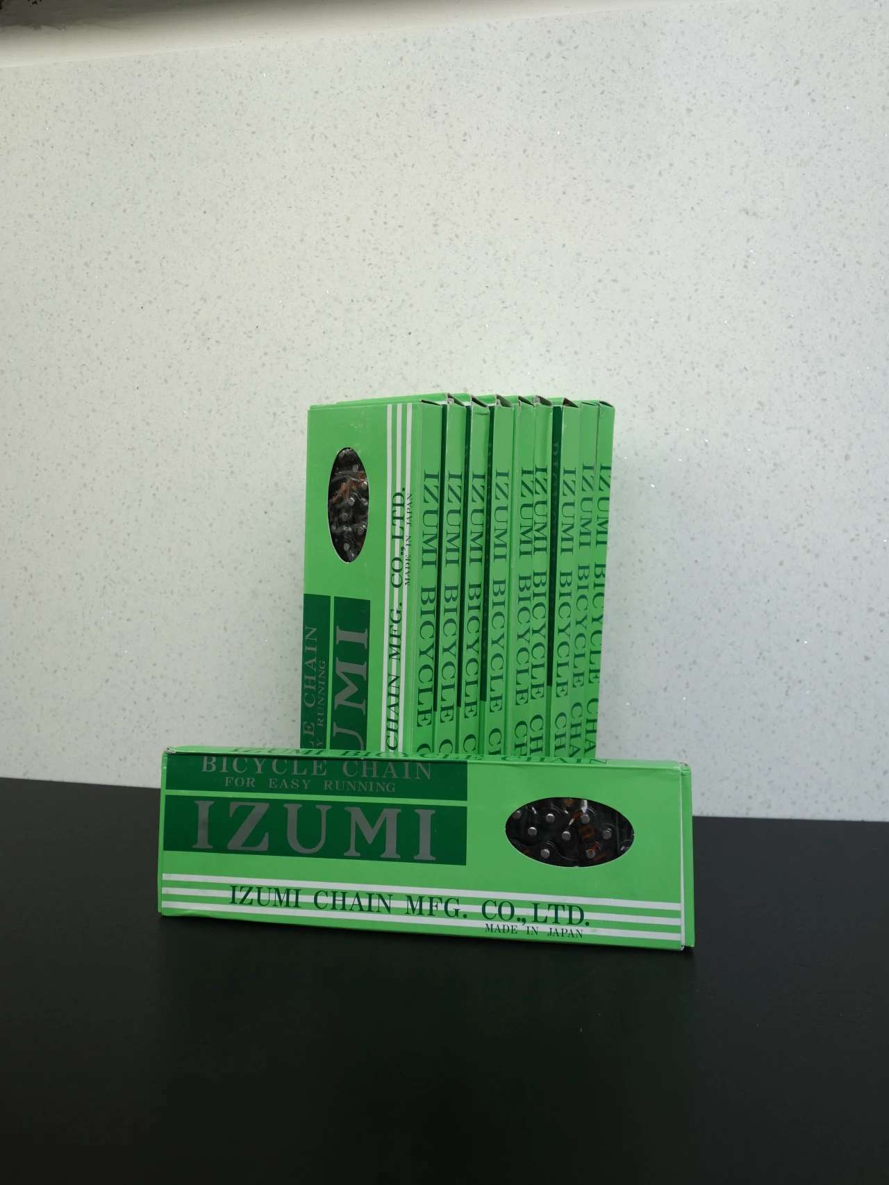 1. Lant IZUMI Standard Black 1/2 x 1/8 ( single speed )
