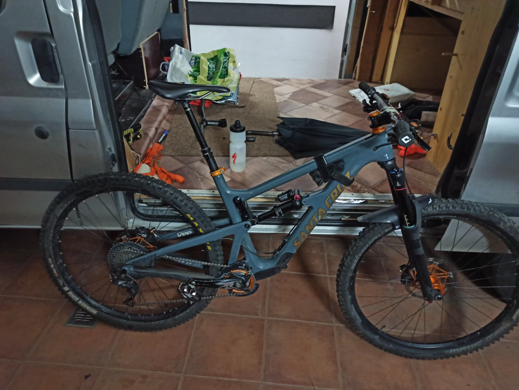 1. Santa Cruz Hightower LT CC, size Large