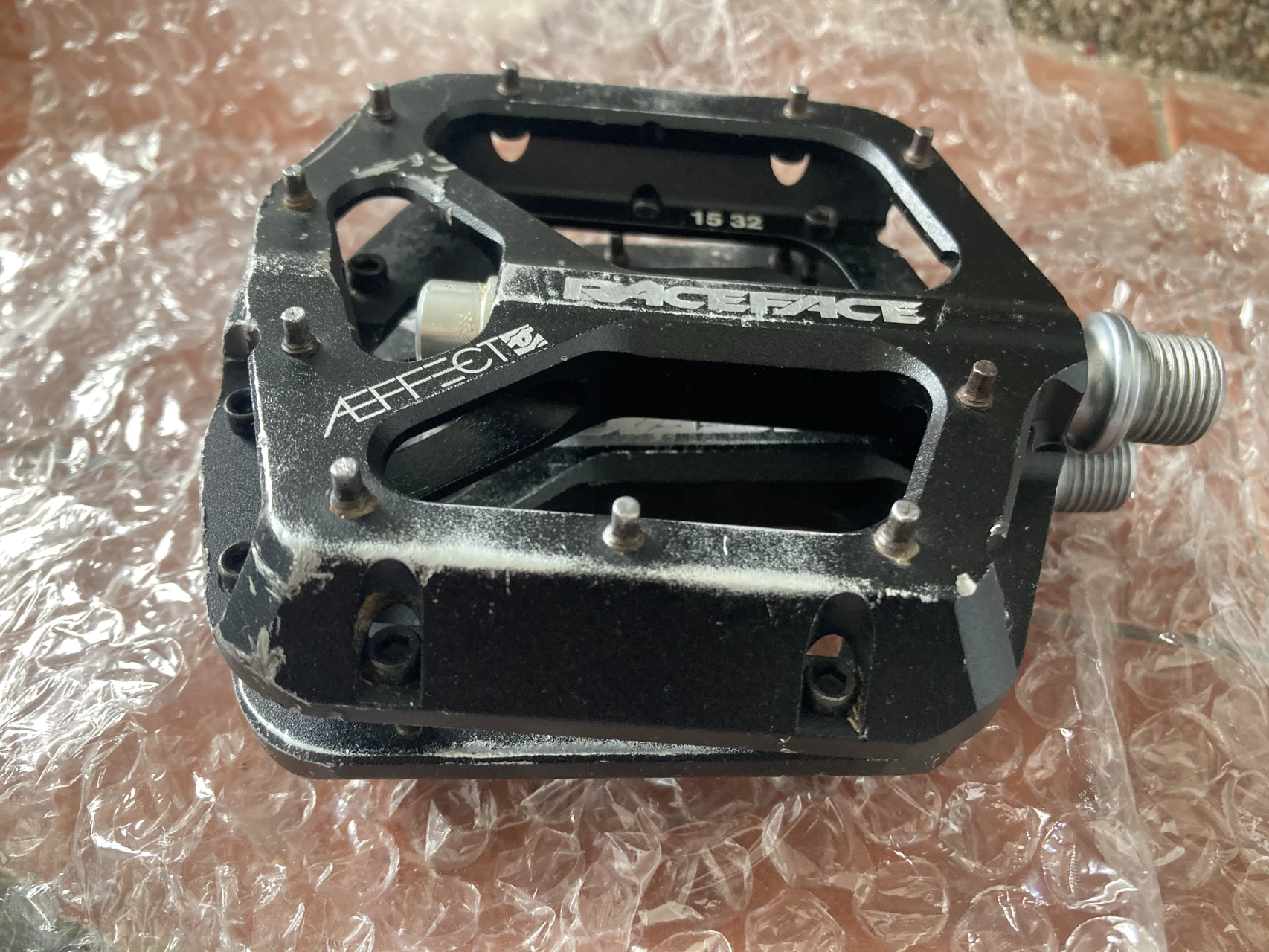 1. Pedale Race Face Afect