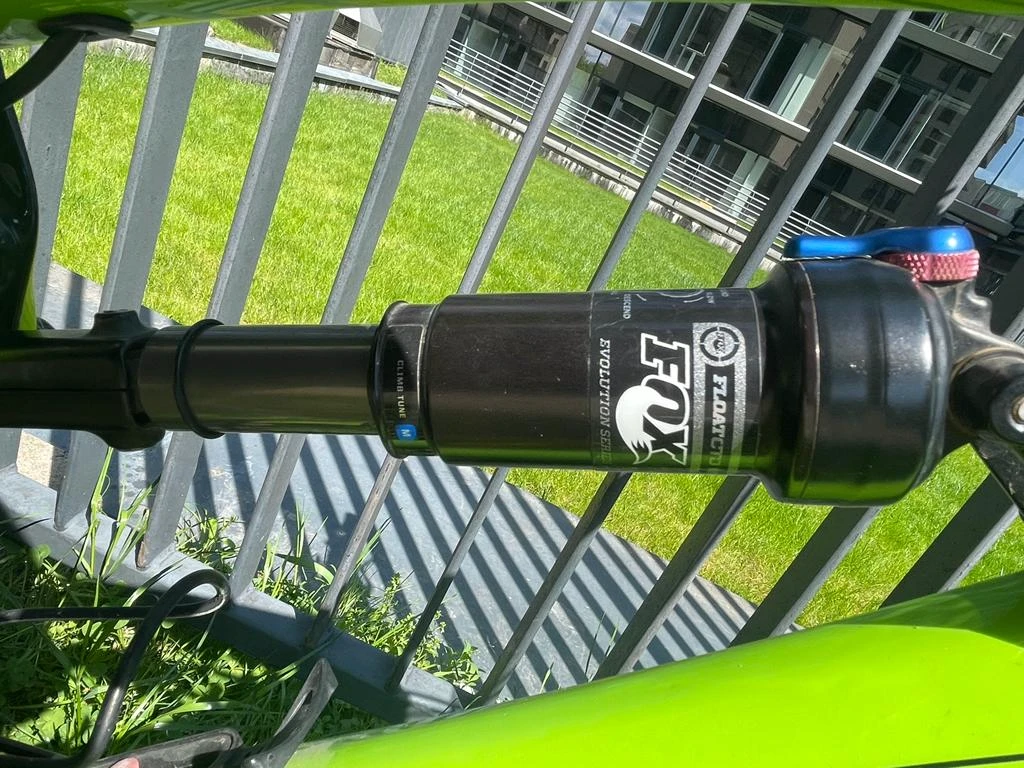 1. Bicicleta Enduro/Trail Lapierre Zesty 514