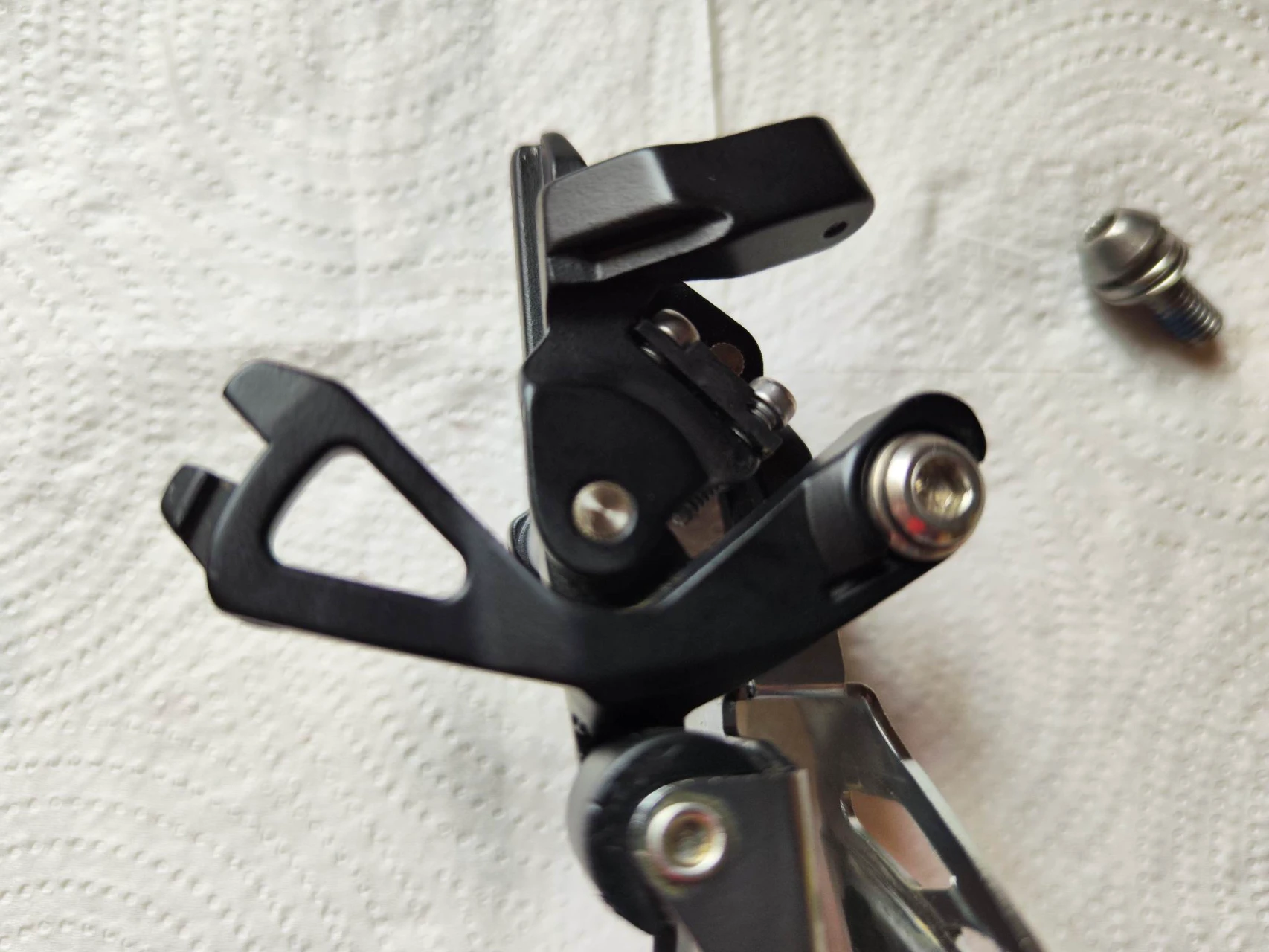 3. SCHIMBATOR FOI SHIMANO DEORE FD-M618-L 10 VITEZE DIRECT MOUNT