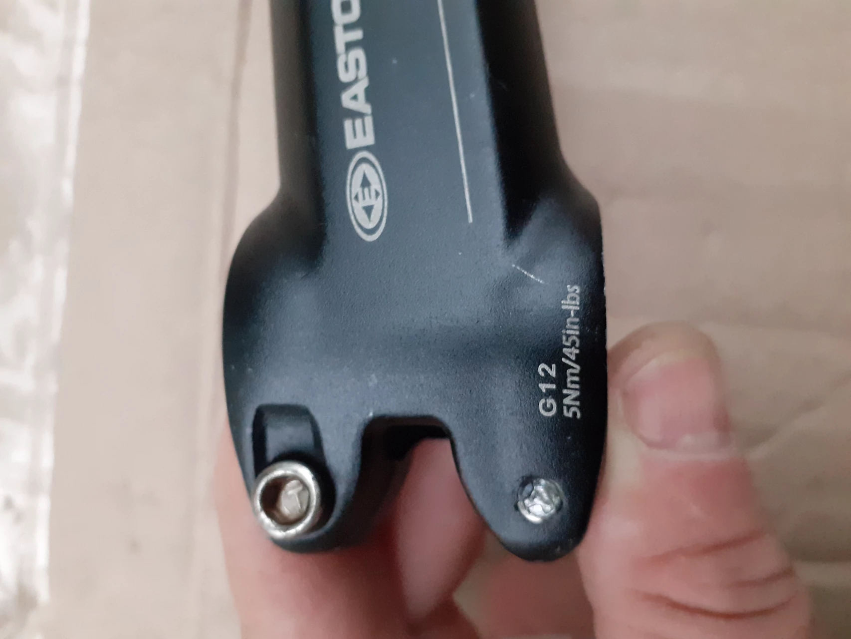 1. Pipa Easton G12