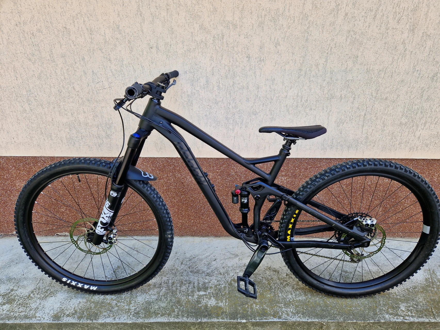 1. Radon swoop 170/29/al. LARGE