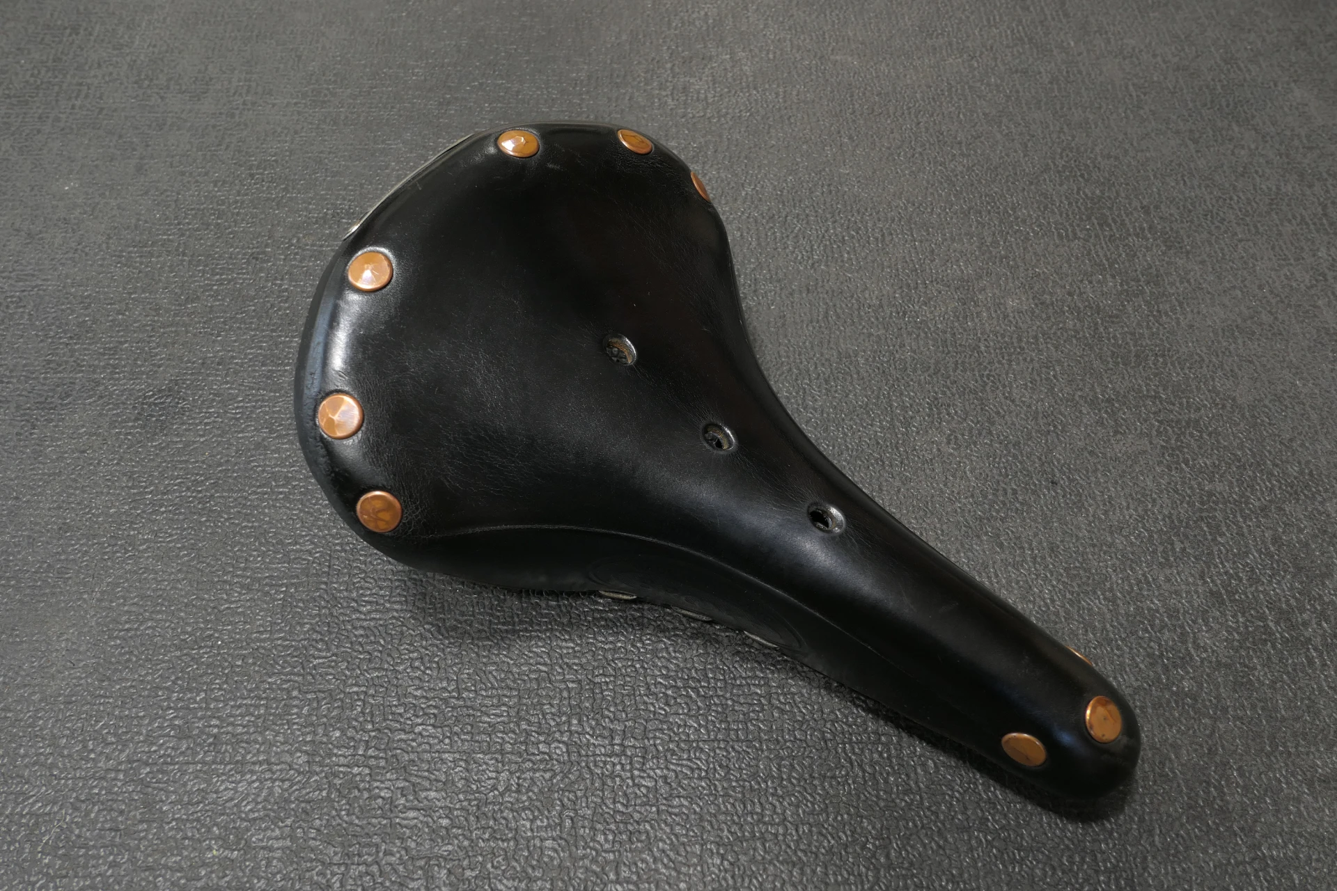 1. Brooks Flyer Special