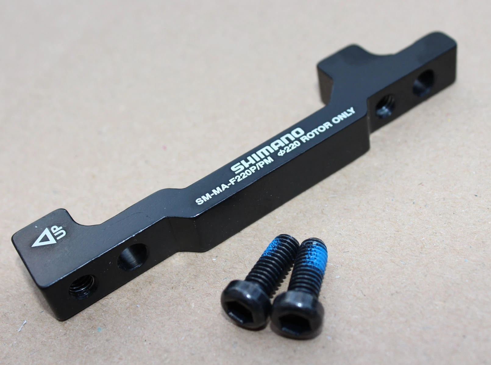 2. Shimano SM-MA-F220P/PM Adaptor fata 220mm PostMount