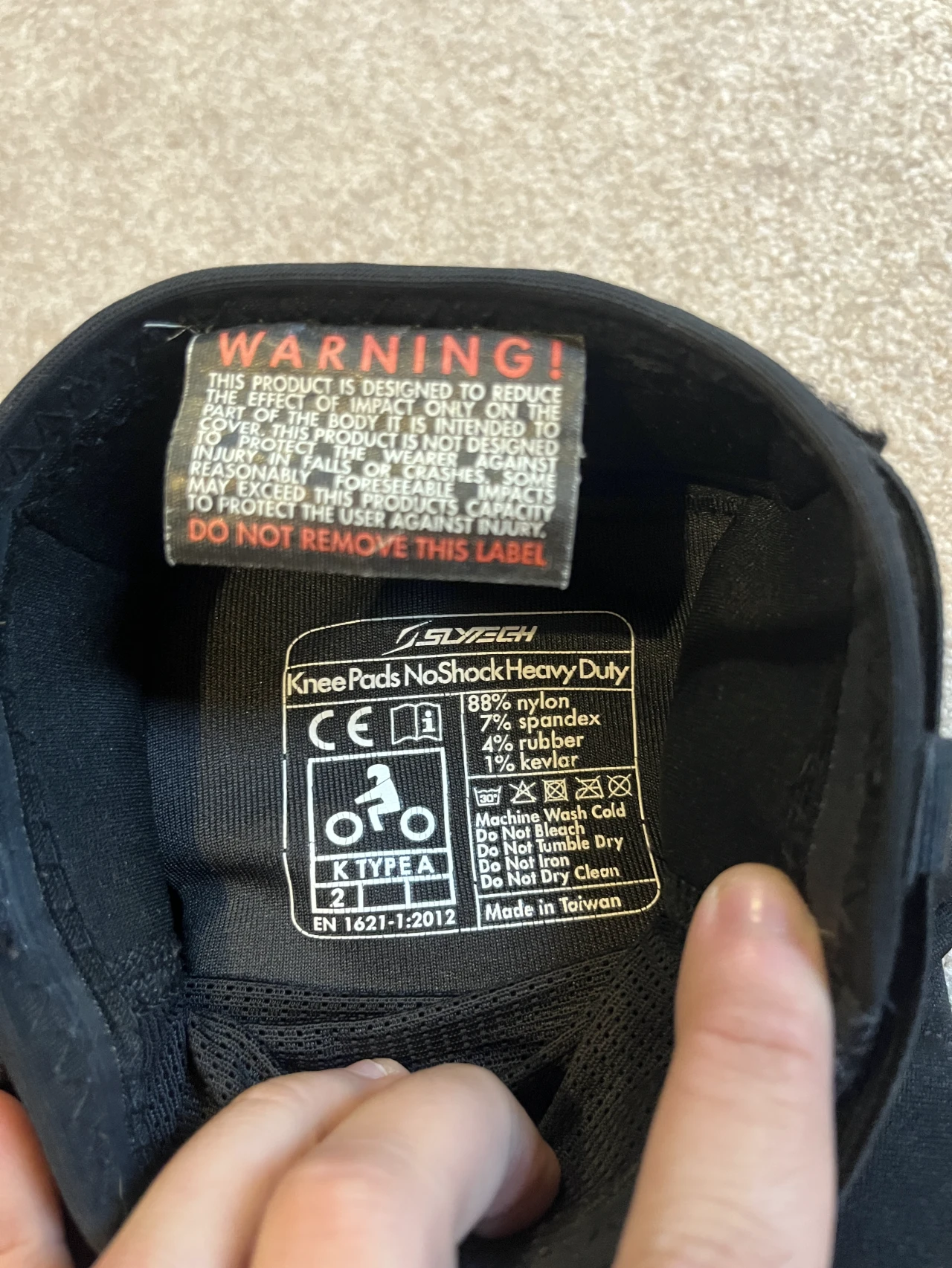1. Genunchiere Enduro Slytech, marimea M